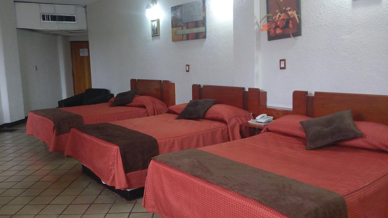Hotel Cabildos 4*